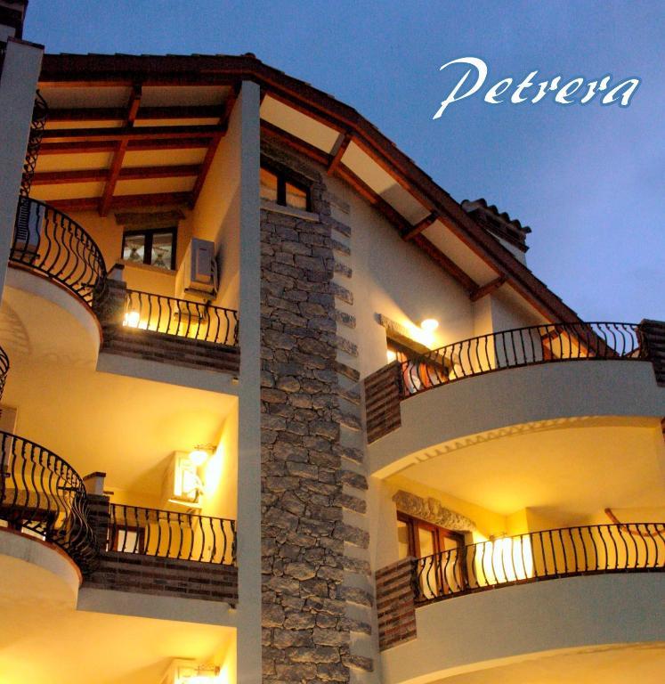 Residenza Petrera Aparthotel Muravera Exterior foto